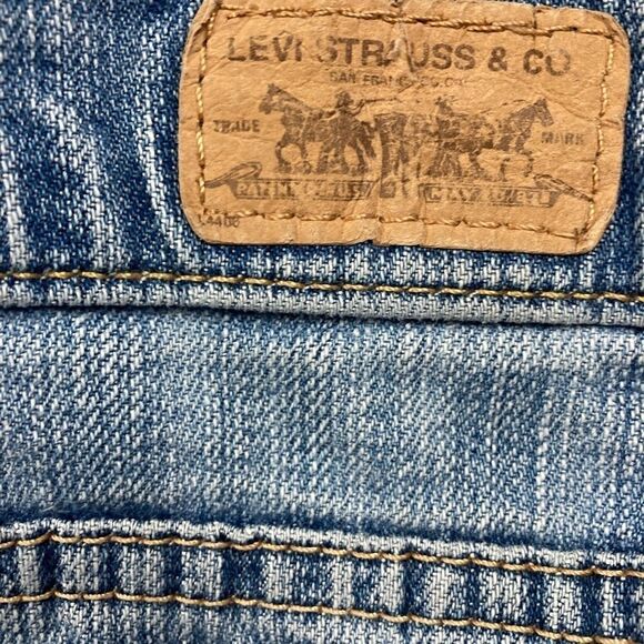 LEVI STRAUSS, Women’s Jeans, blue, Size 16 Medium, inseam:30” - Picture 8 of 12